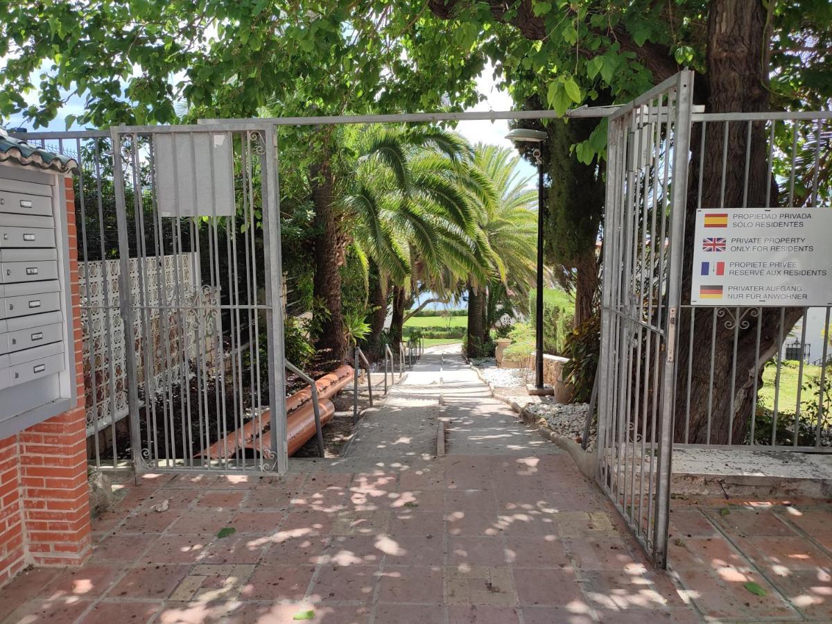 Turisstiko La Roca Chica 2 Apartment Torremolinos Bagian luar foto